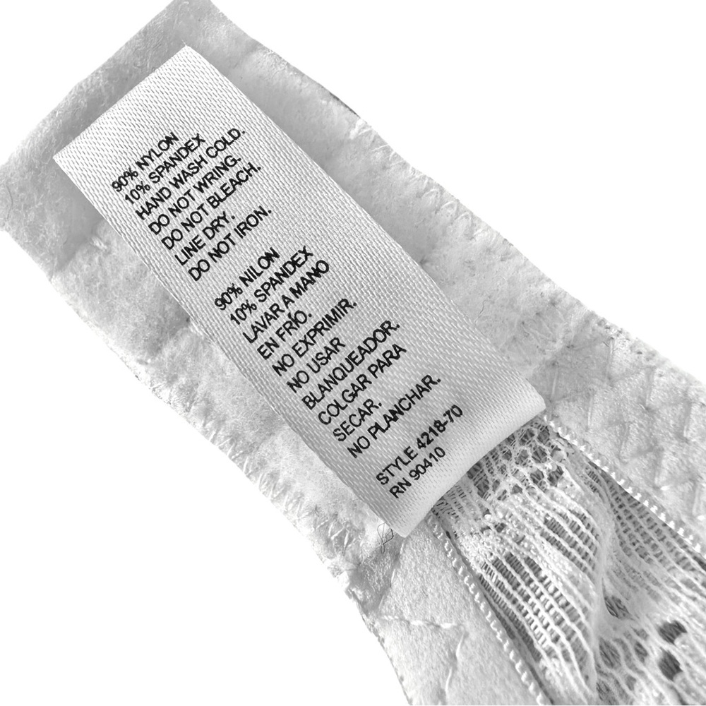 NEW! Marilyn Monroe Demi Lace Bra Size 36C - Picture 8 of 8